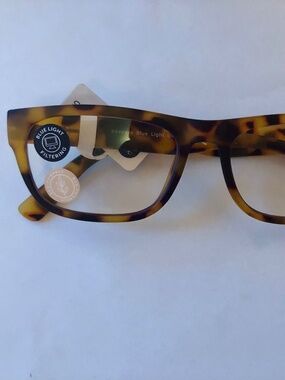 New Peepers Tokyo Tortoise Rectangle Blue Light Filter Glasses